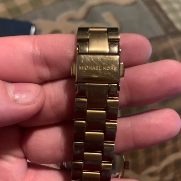 Michael Kors Watch - Picture 3 of 3
